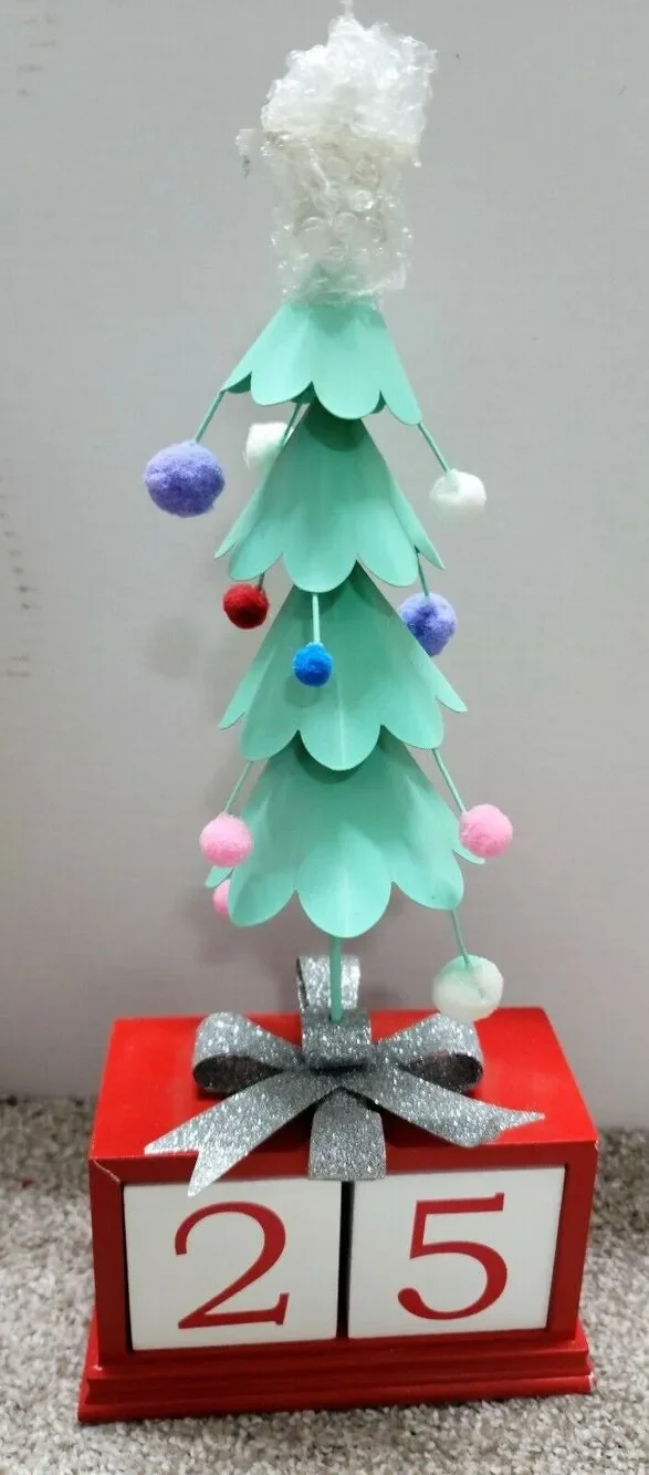 New Allen & Roth Wooden Tabletop Christmas Tree Coundown 15